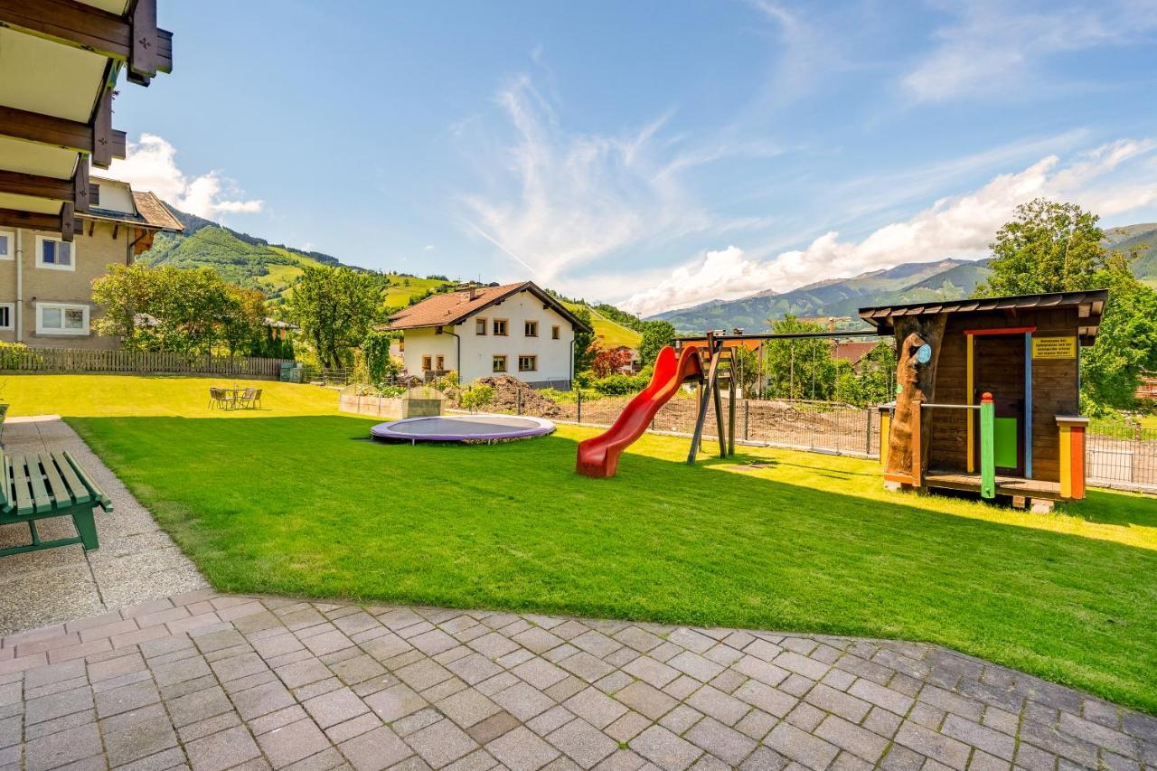 Haus Voglreiter - Inkl Sommerkarte, Zentrale Und Ruhige Lage, Garten Mit Spielplatz Kaprun Bagian luar foto