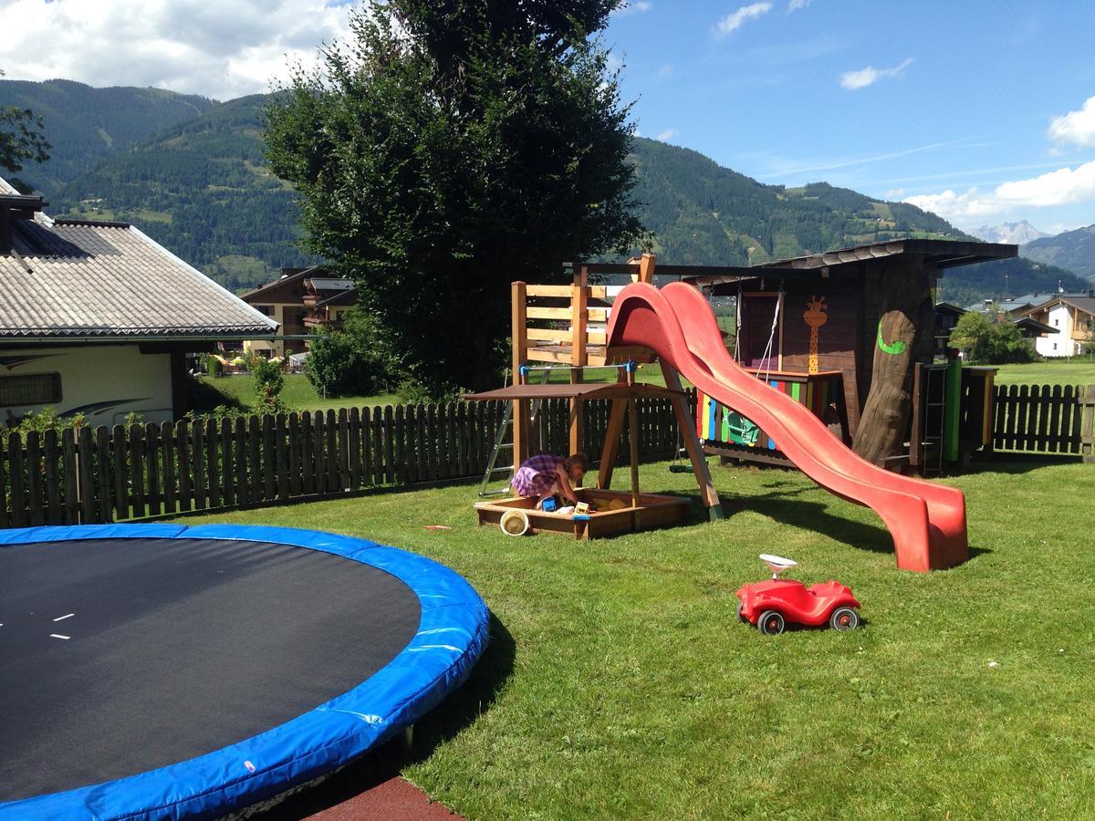 Haus Voglreiter - Inkl Sommerkarte, Zentrale Und Ruhige Lage, Garten Mit Spielplatz Kaprun Bagian luar foto